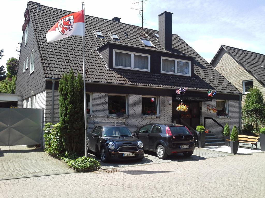 Haus Mariandl 호텔 뒤셀도르프 외부 사진